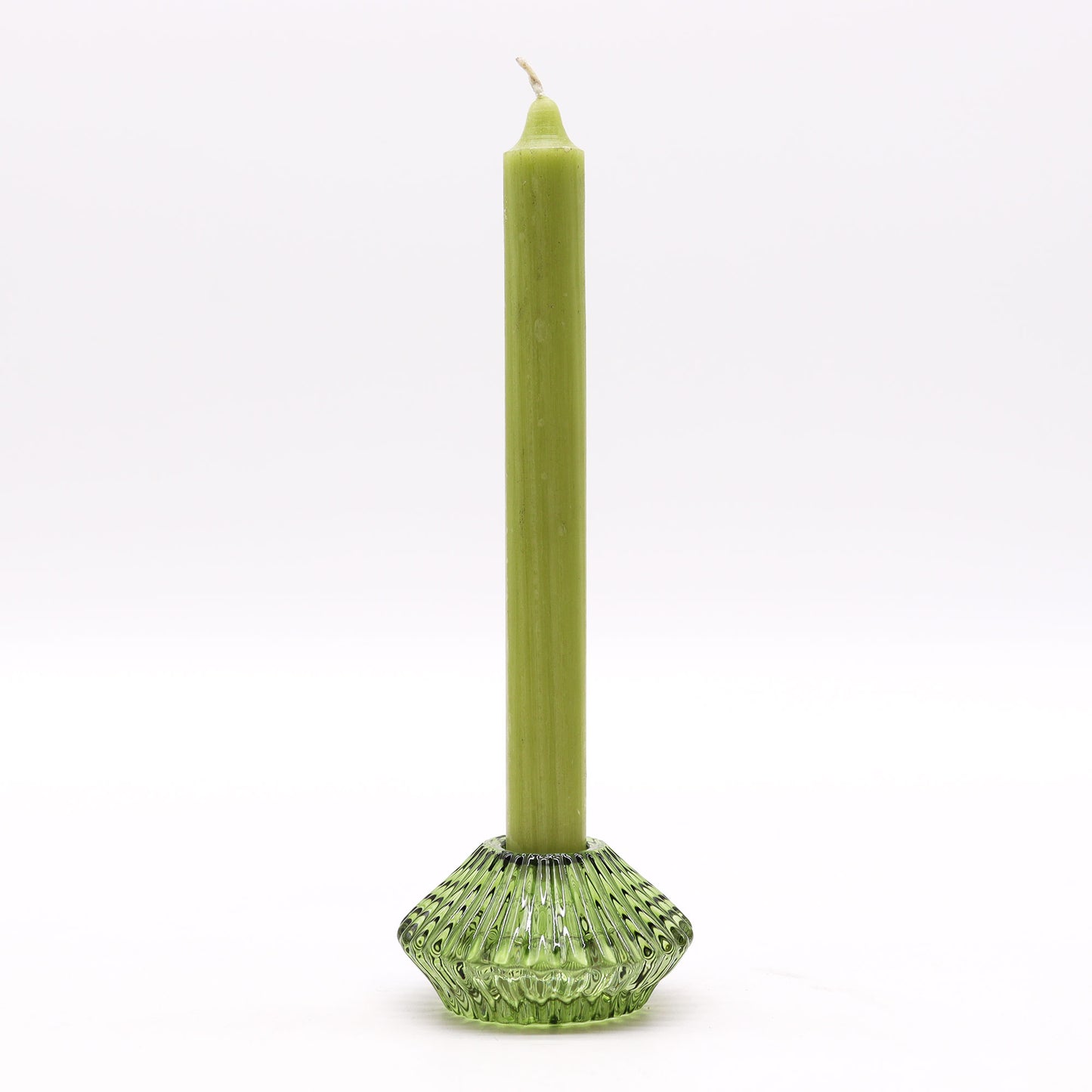 Add a touch of versatility and elegance to your home with the Flower Flip Dinner Candle / Tealight Holder in Garden Jade. Expertly crafted from high-quality glass