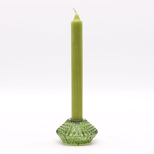 Add a touch of versatility and elegance to your home with the Flower Flip Dinner Candle / Tealight Holder in Garden Jade. Expertly crafted from high-quality glass