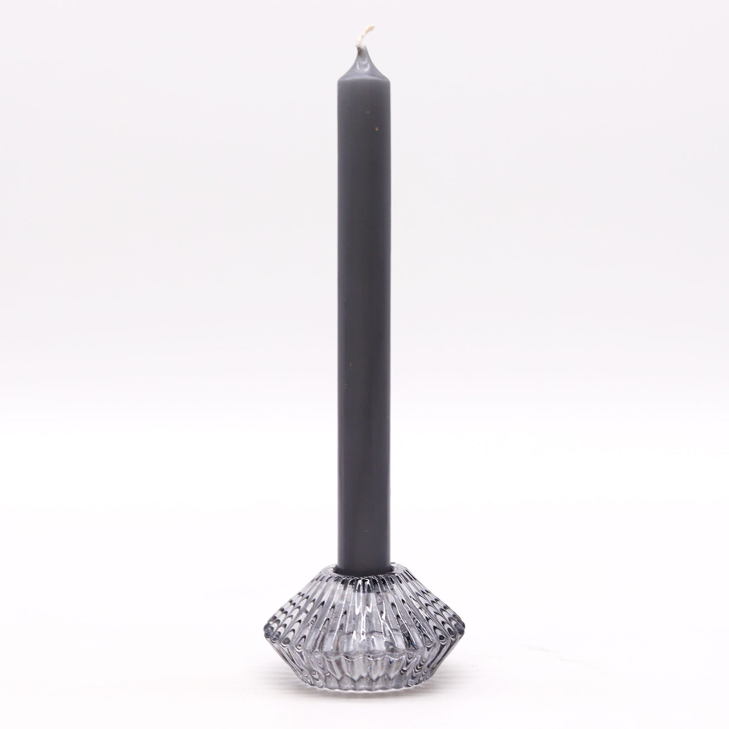 Add a touch of versatility and elegance to your home with the Flower Flip Dinner Candle / Tealight Holder in Midnight Grey. Expertly crafted from high-quality glass,