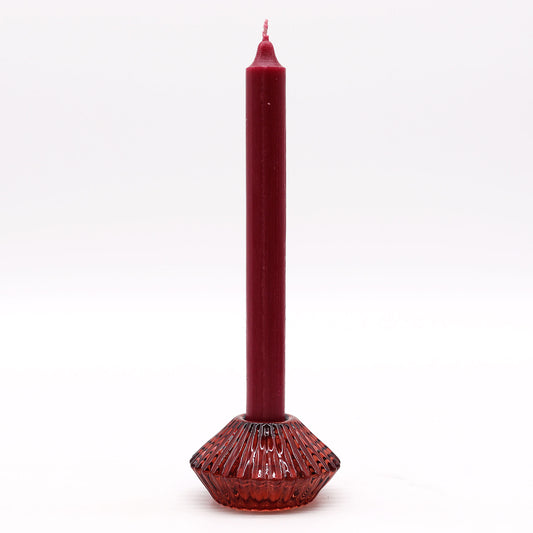 Add a touch of versatility and elegance to your home with the Flower Flip Dinner Candle / Tealight Holder in Vampire Red.