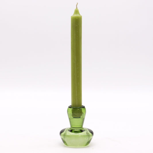 Mushroom Flip Dinner Candle / Tealight Holder in Garden Jade is crafted from high-quality glass. This cleverly designed piece can be used with both dinner candles and tealights.