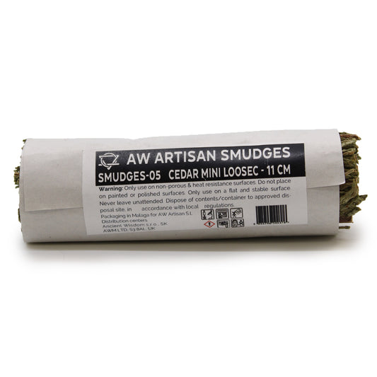 Smudge Stick Cedar Mini Loosec 11cm wrapped is ideal for cleansing the aura and creating a peaceful, purified environment.
