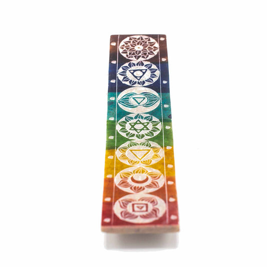 Add a touch of elegance and tranquillity to your space with a soapstone incense holder Chackra. Crafted from premium-quality soapstone for a durable and timeless design.