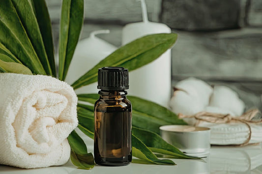 Essential Oils & Aromatherapy: A Complete Beginner's Guide