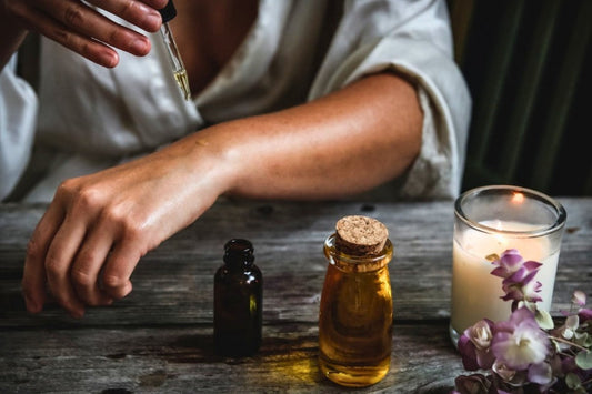 Learn how to use essential oils on your skin safely, including dilution, carrier oils, skin sensitivity and important precautions.