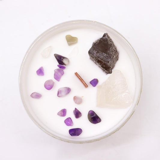 Crown Chakra with this enchanting soy wax crystal candle. Embedded with Celestite and Selenite crystals.