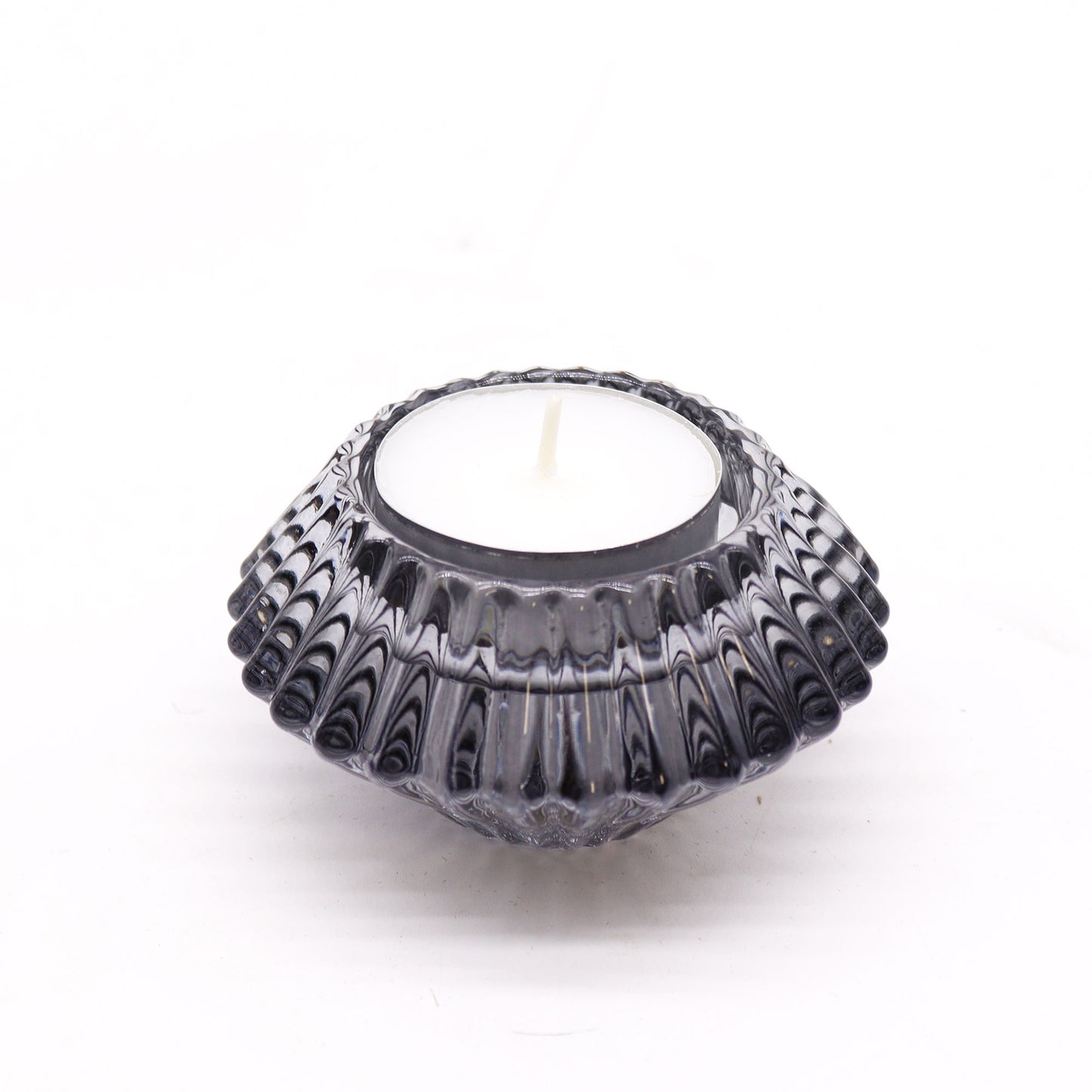 Add a touch of versatility and elegance to your home with the Flower Flip Dinner Candle / Tealight Holder in Midnight Grey. 