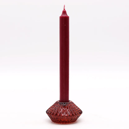 Add a touch of versatility and elegance to your home with the Flower Flip Dinner Candle / Tealight Holder in Vampire Red. 